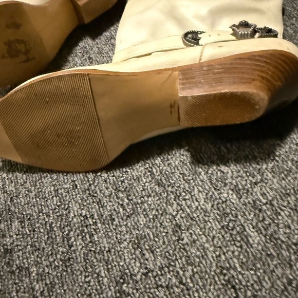 Vintage Comb Last 1970s Women's Cream Leather Boots - Picture 5 of 6